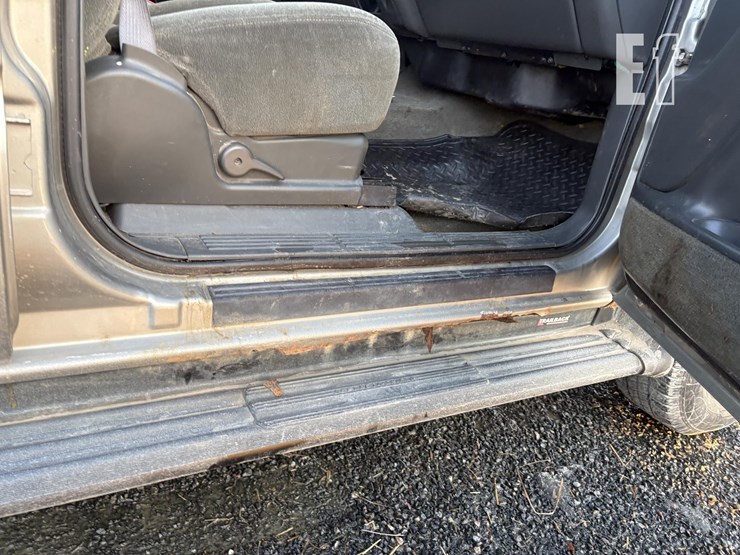 2003-chevrolet-silverado-3500-ls-image-7