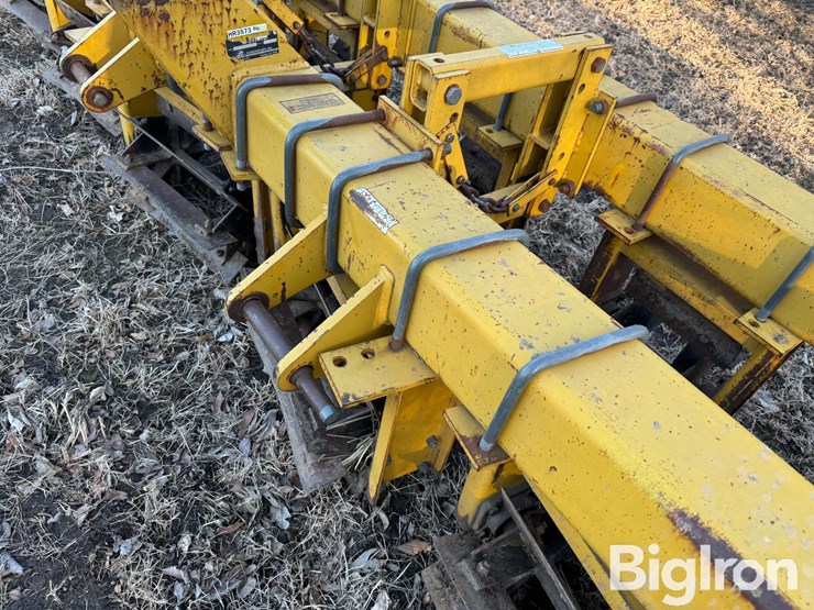 buffalo-52101030-8r30-stalk-chopper-image-17