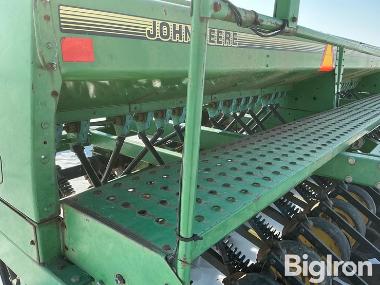 john-deere-750-image-11