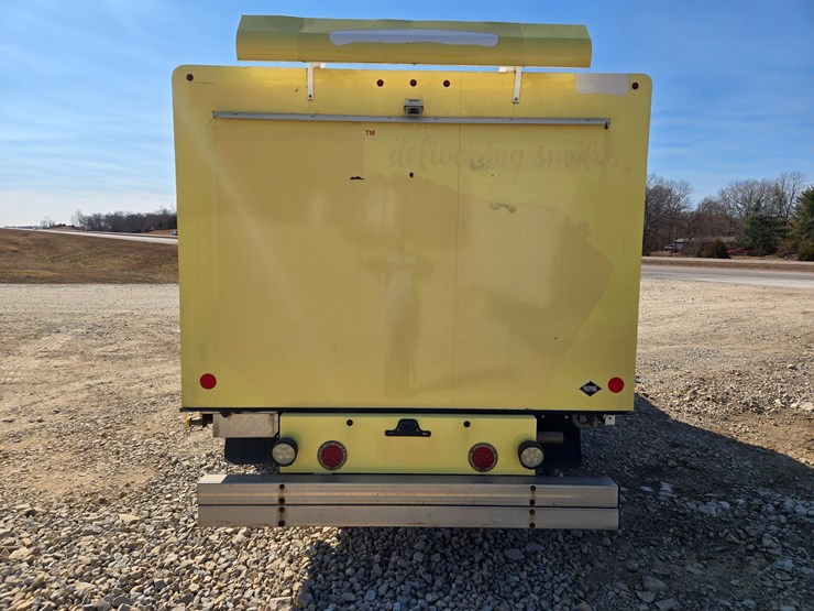 2019-ford-e450-image-8