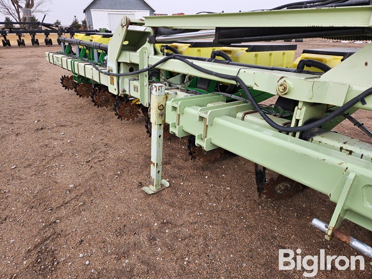 john-deere-2-image-11