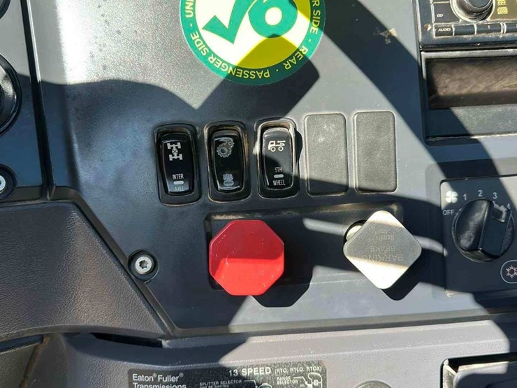 2012-mack-chu-(pinnacle)-image-11