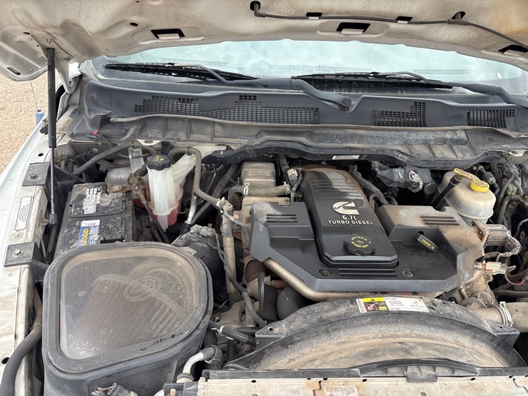 2013-dodge-ram-3500-image-13