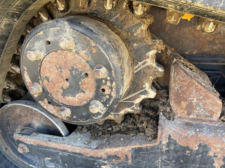 2019-jcb-270t-image-8