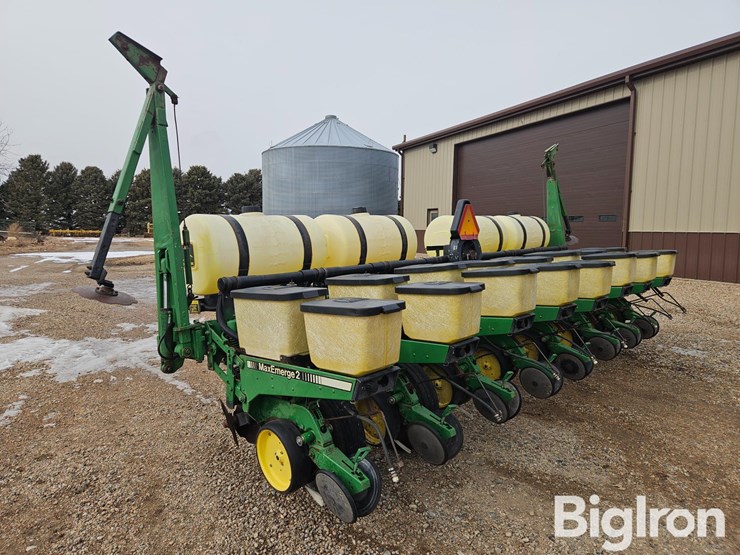 john-deere-7200-image-7