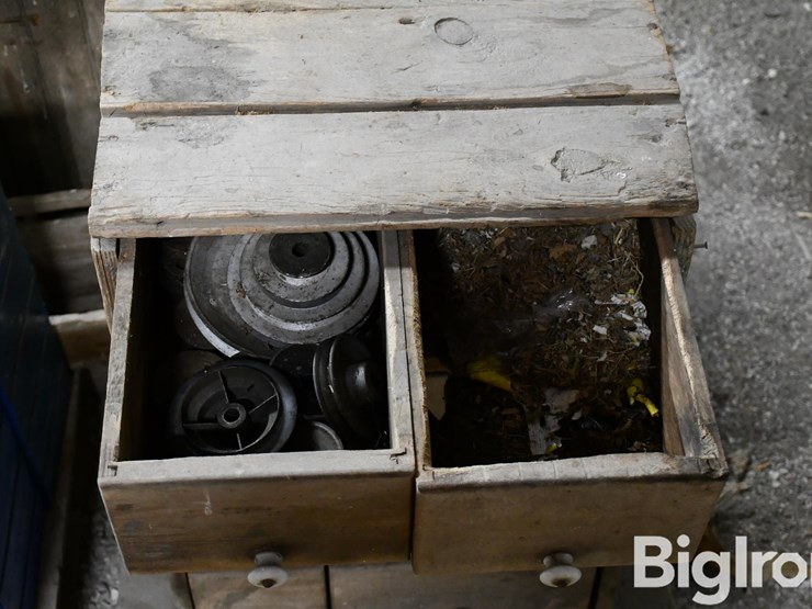 pallet-of-farm-support-image-9