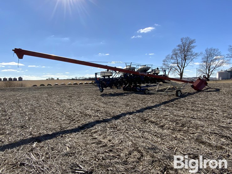 buhler-farm-king-1070-image-5