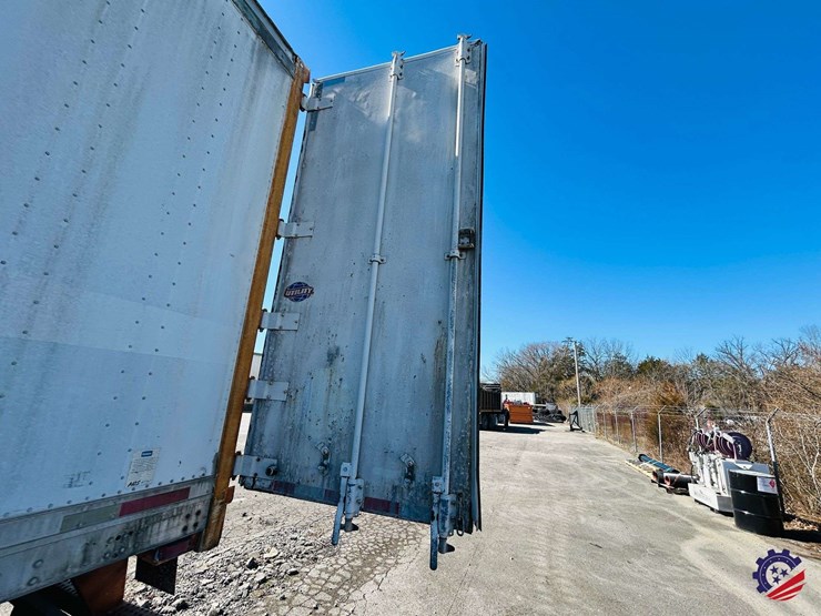 2001-utility-53-ft-image-52