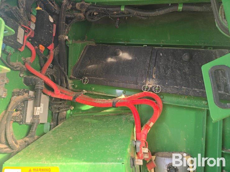 2013-john-deere-s670-image-11