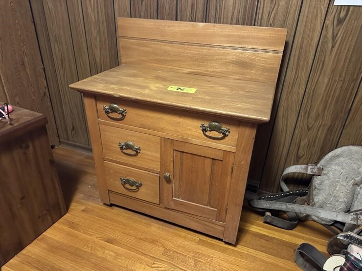 wooden-dresser-image-3