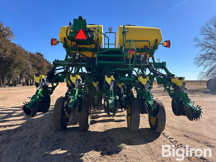 2015-john-deere-1795-image-4