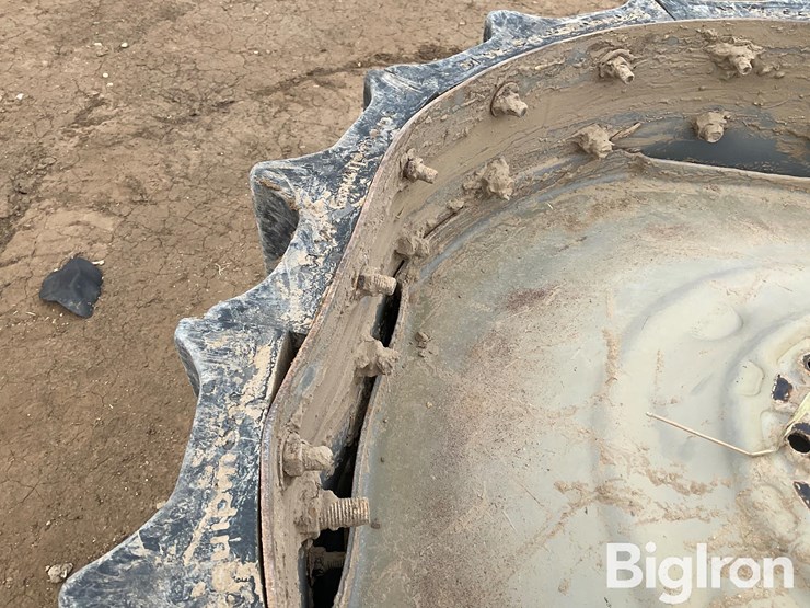 sprinkler-pivot-tires-image-10