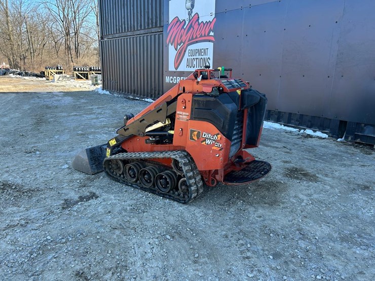 2018-ditch-witch-sk1050-image-2