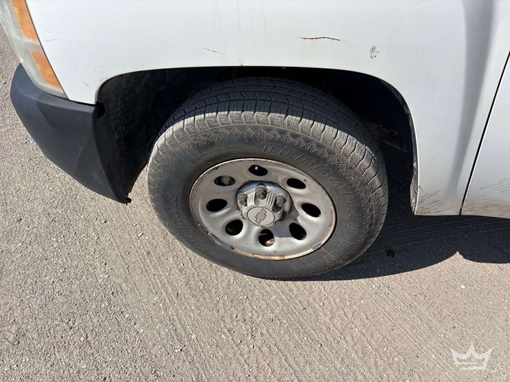 2012-chevrolet-silverado-1500-image-8