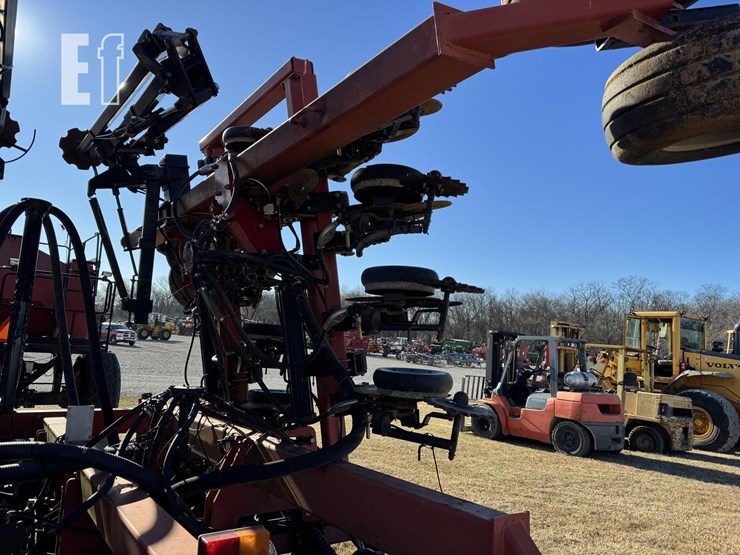 case-ih-2400-image-18