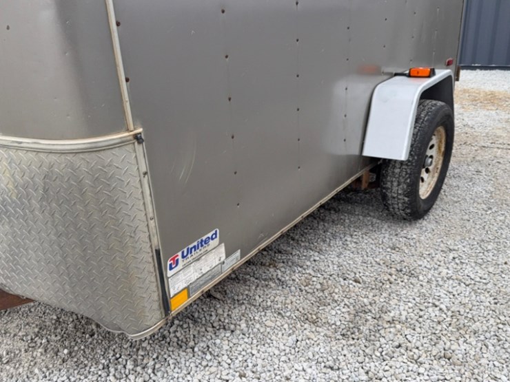 2011-united-expressline-image-7