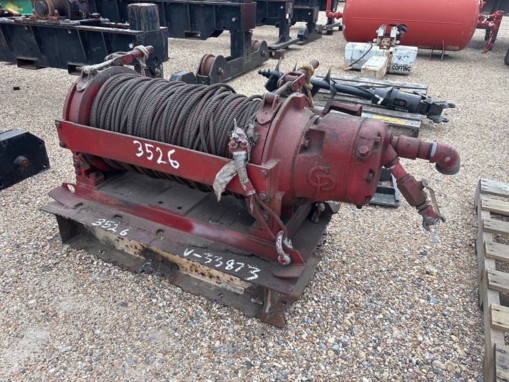 #3526-•-chicago-pneumatic-air-tugger-image-1