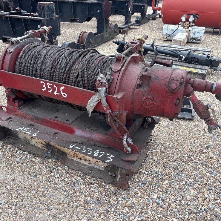 #3526 • CHICAGO PNEUMATIC AIR TUGGER