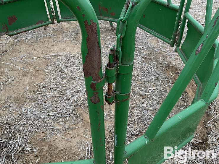 hw-foldable-bale-feeder-image-12