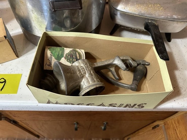 misc.-kitchen-cookware-&-gadgets-image-8