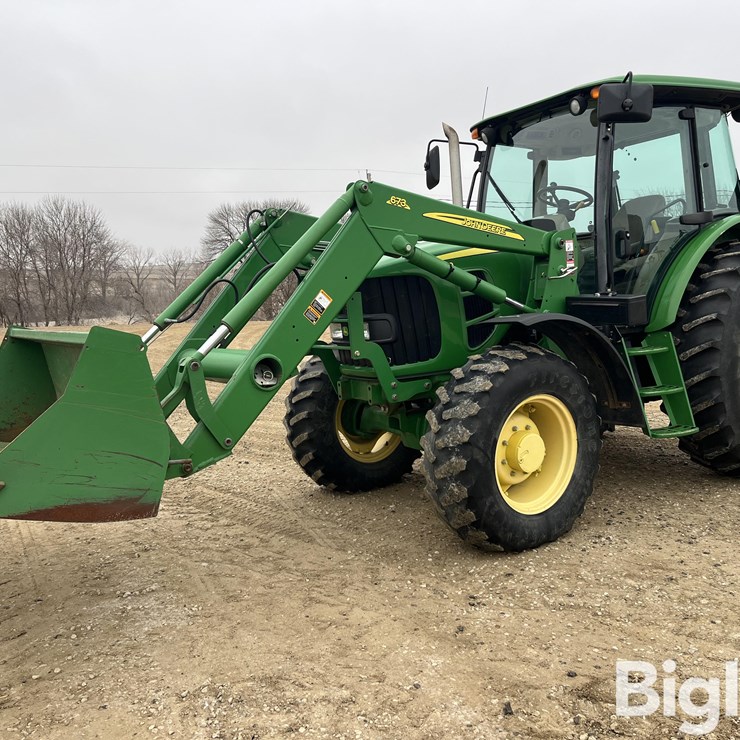 2011 JOHN DEERE 6115D