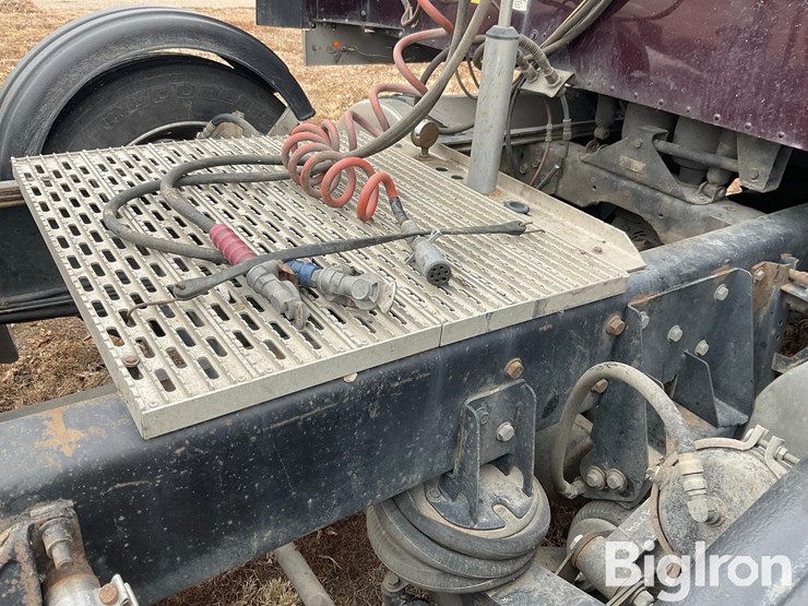 1998-international-9300-eagle-image-19