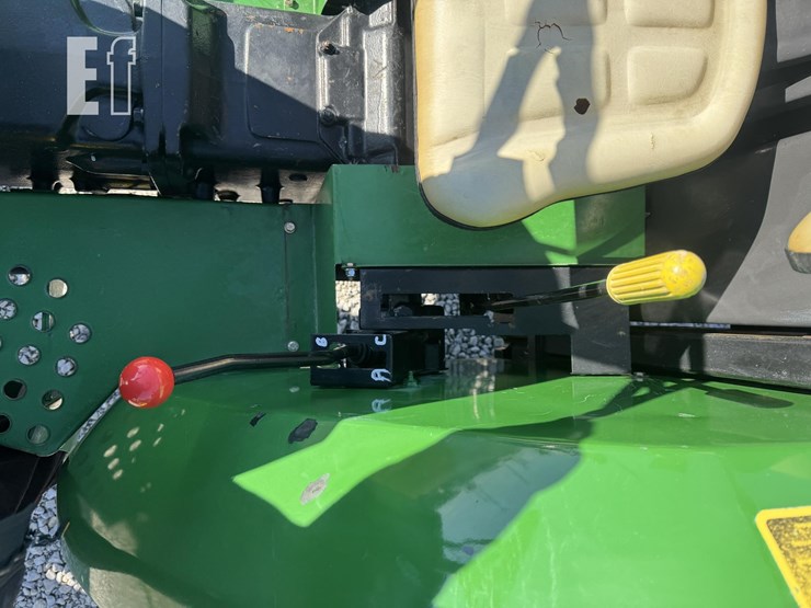 1992-john-deere-5200-image-12