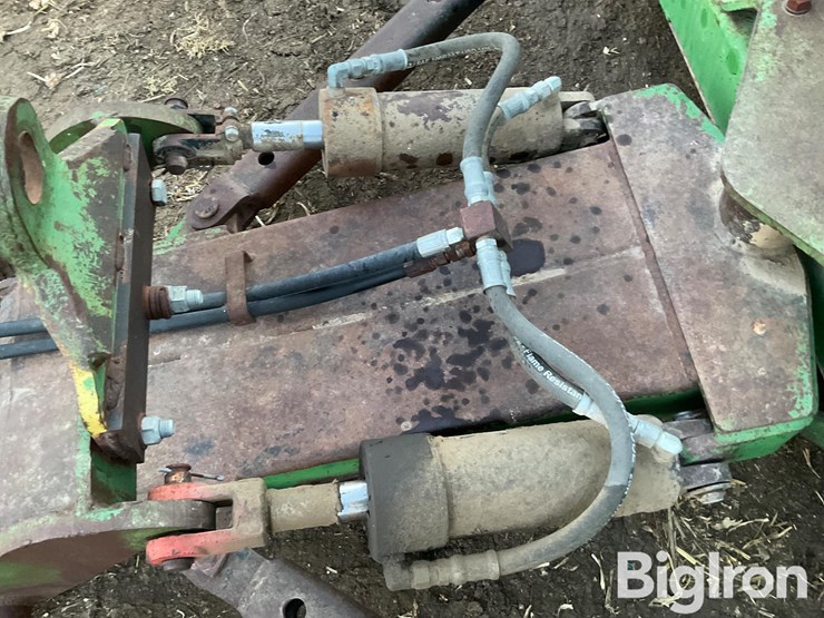 john-deere-front-mount-dozer-blade-image-15