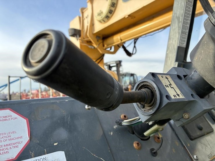 2014-gehl-rs6-34-image-15