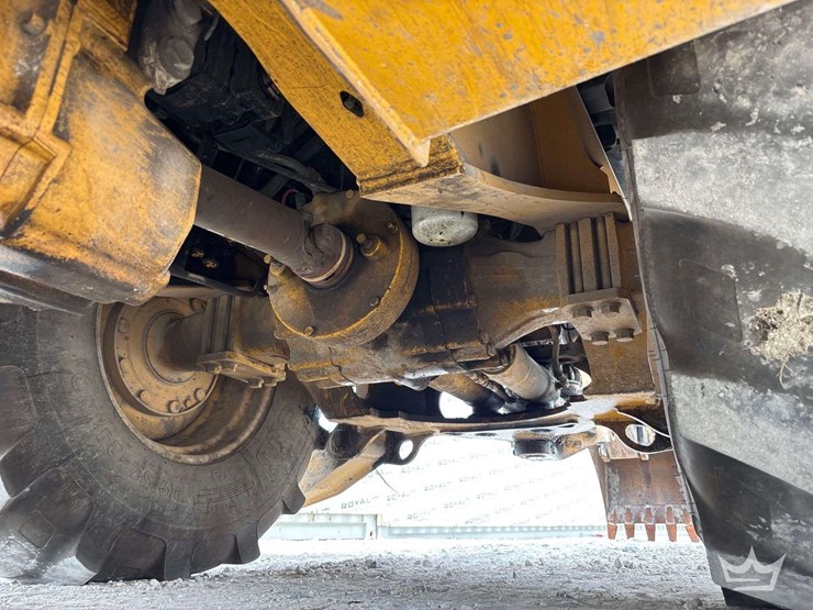 2014-deere-310sk-image-32