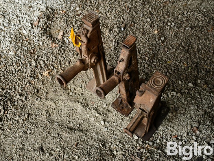 antique-jacks-image-1