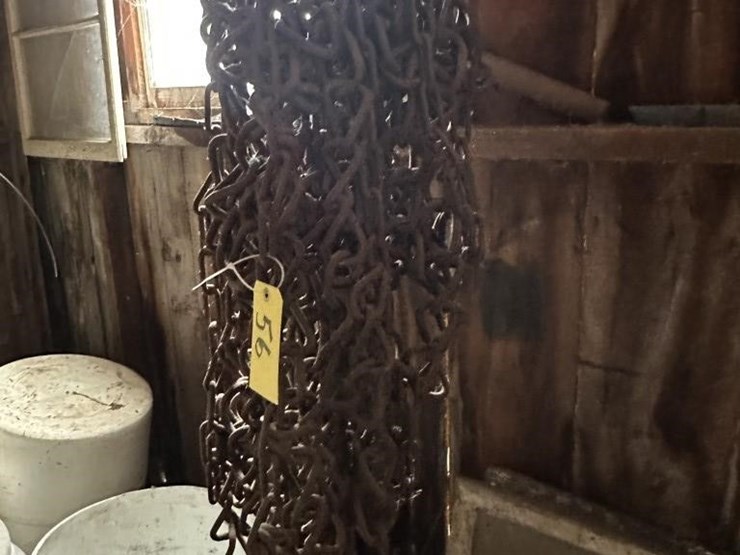 vintage-heavy-duty-chains-image-1