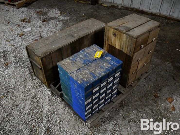 pallet-of-farm-support-image-1
