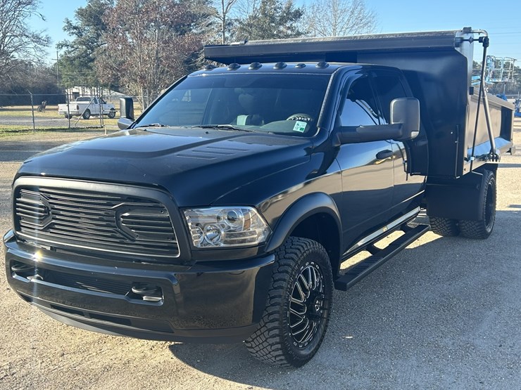 2014-dodge-ram-3500-image-3