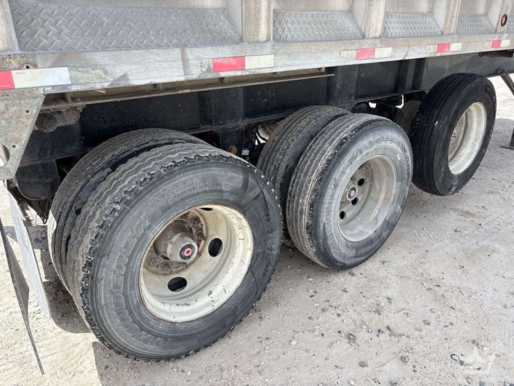 2006-axle-end-dump-image-21