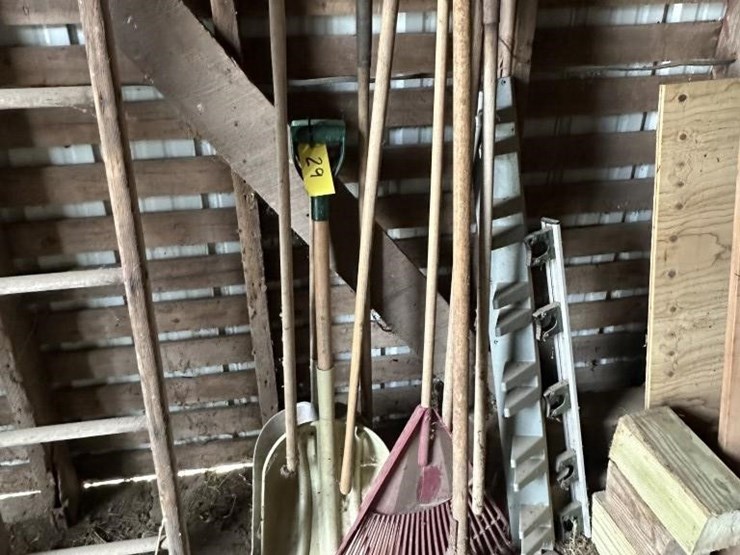 yard-hand-tools-&-organizers-image-1