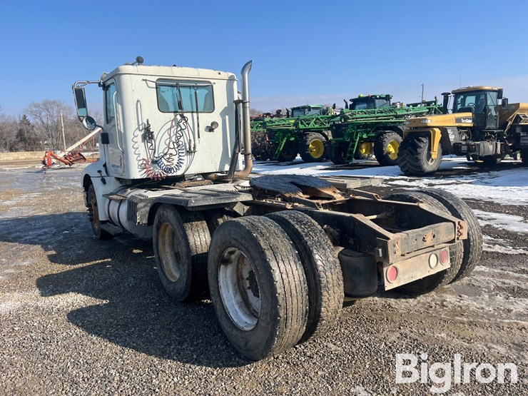 2002-international-9100-image-7