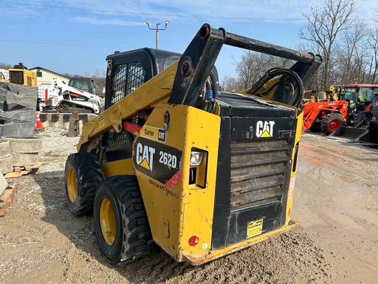 2017-caterpillar-262d-image-2
