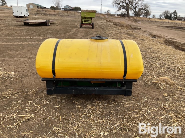 front-mount-fertilizer-tank-image-4