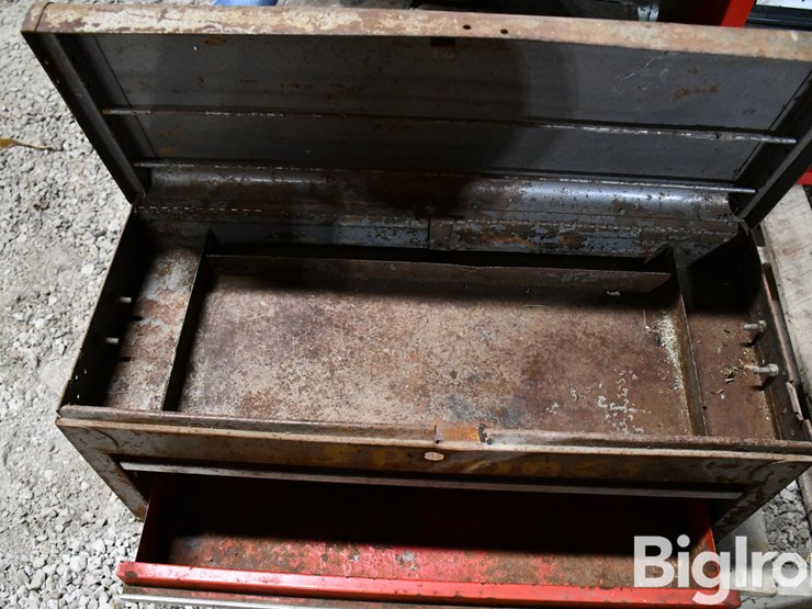 pallet-of-farm-support-image-12