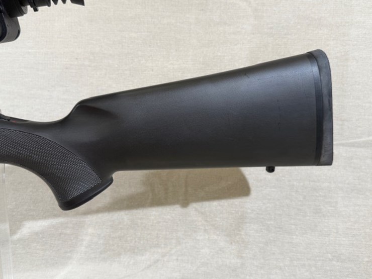 #215-•-browning-a-bolt-rifle-image-20