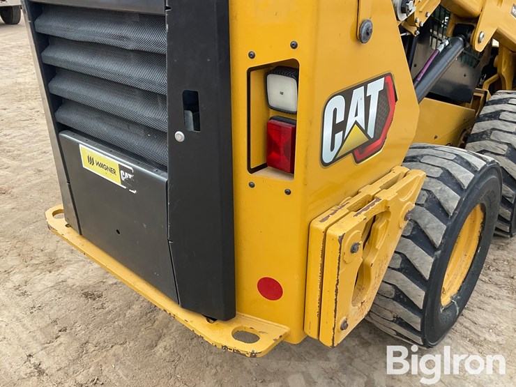 2022-caterpillar-242d3-image-18