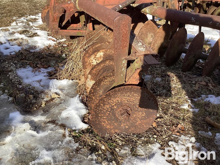 massey-ferguson-68-image-10