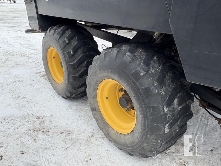 new-holland-bb940ar-image-9