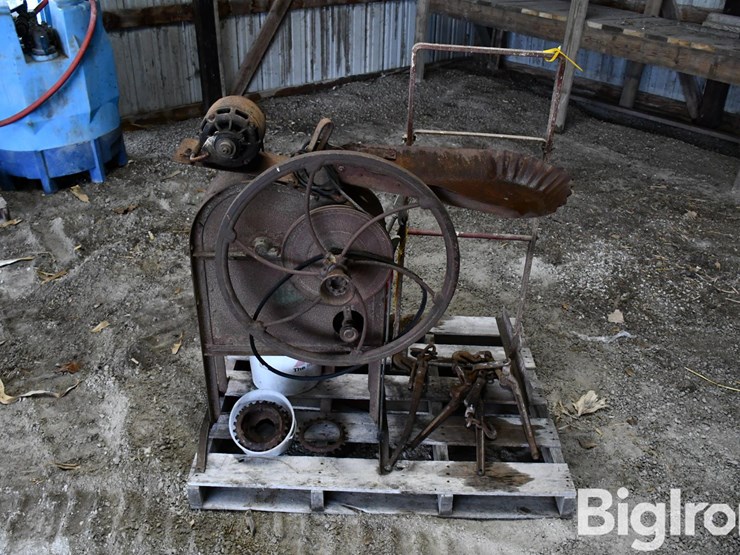 pallet-of-farm-support-image-2