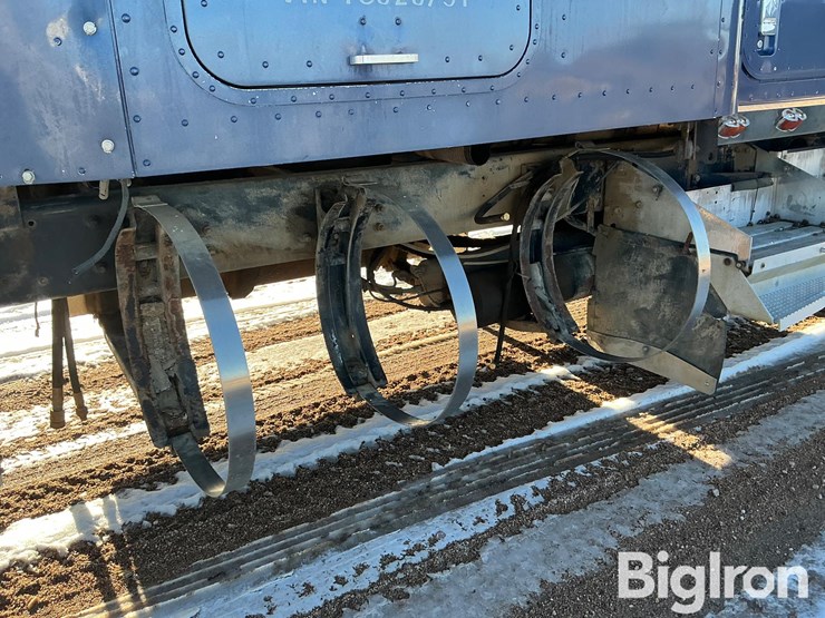 2000-international-9900-image-15