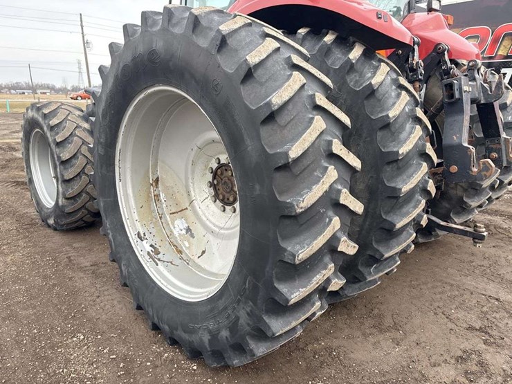 case-magnum-mx275-tractor-image-11