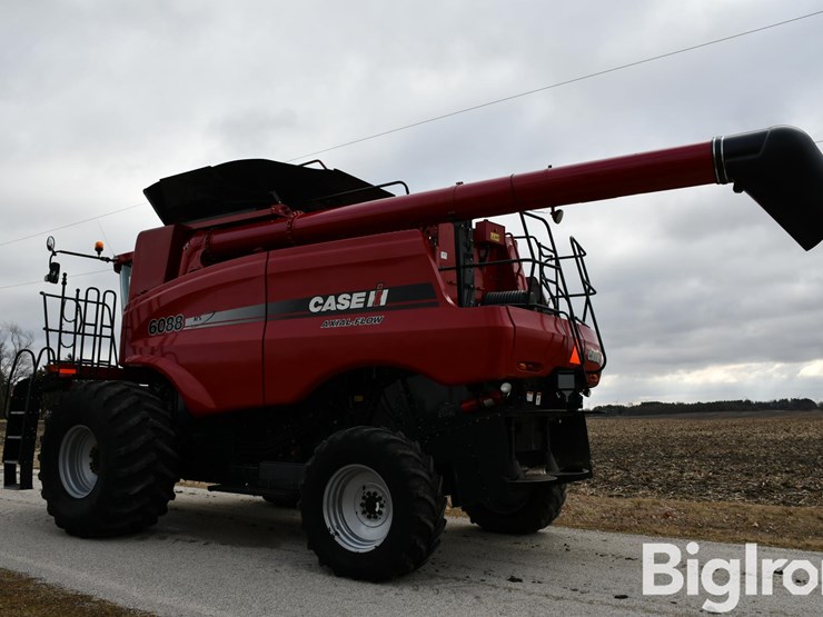2011-case-ih-6088-image-7