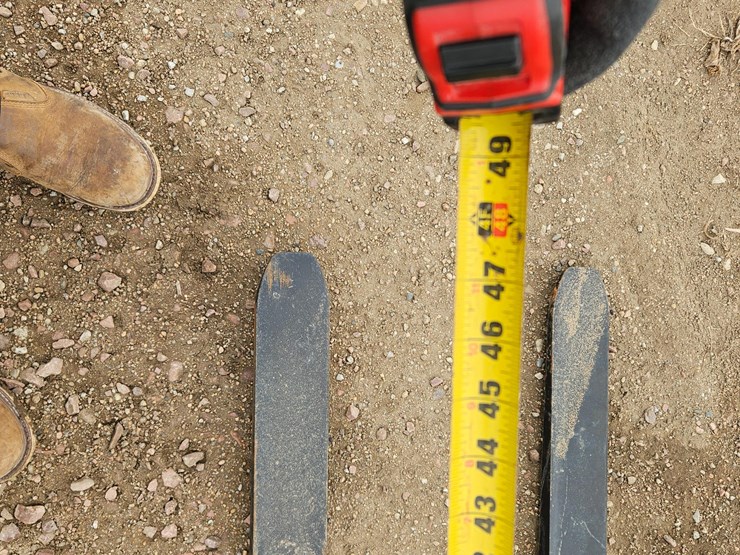 2025-agt-pallet-fork-attachment-image-10