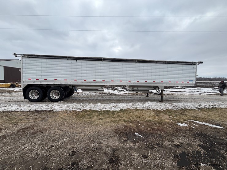 2015-stoughton-ahv-401t-ar-a-image-4